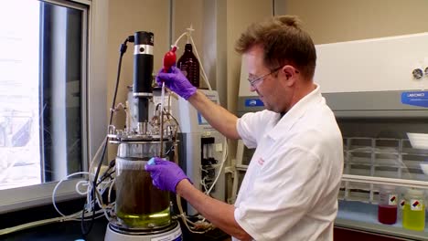 Corn-Based-Ethanol-Biofuel-Is-Tested-In-The-Laboratory