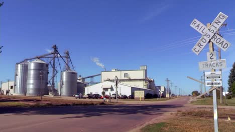 Establishing-Shot-Of-An-Ethanol-Refinery