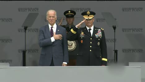 El-Vicepresidente-Estadounidense-Joe-Biden-En-La-Ceremonia-De-Graduación-Y-Graduación-De-La-Academia-Militar-De-West-Point,-Nueva-York
