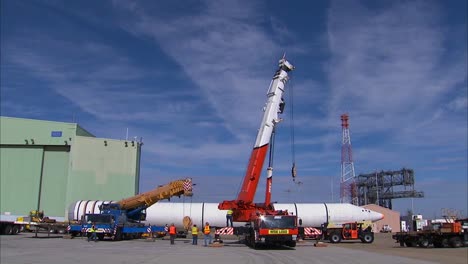 Two-Espacio-Shuttle-Solid-Rocket-Boosters-Arrive-At-Dryden-1