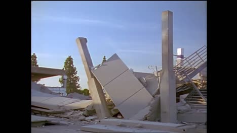 Szenen-Eines-Eingestürzten-Einkaufszentrums-Während-Des-Northridge-Erdbebens-Von-1994