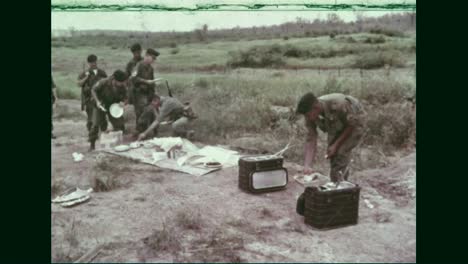 Nosotros-Los-Soldados-Cenamos-En-Acción-De-Gracias-En-Vietnam-En-1966