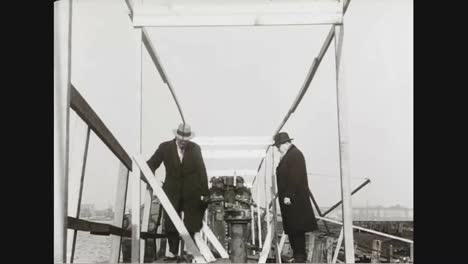 A-Submarine-Is-Inspected-Before-Its-Voyage-To-The-North-Pole-In-1931