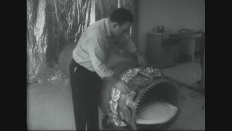 In-Arizona-In-1967-Dead-Bodies-Are-Being-Preserved-Through-Freezing