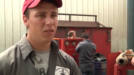 Oklahoma-National-Guard-Perform-Emergency-Search-And-Rescue-During-Moore-Oklahoma-Tornado