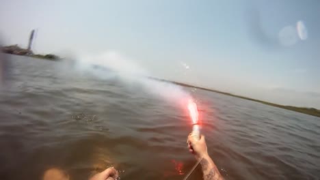 Go-Pro-Kameraaufnahmen-Einer-Brandungsrettung-Aus-Der-Sicht-Des-Opfers-Im-Wasser