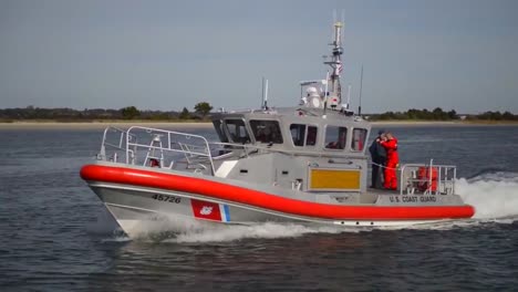 A-45-Foot-Coast-Guard-Cutter-Response-Boat-Responds-To-An-Emergency-1