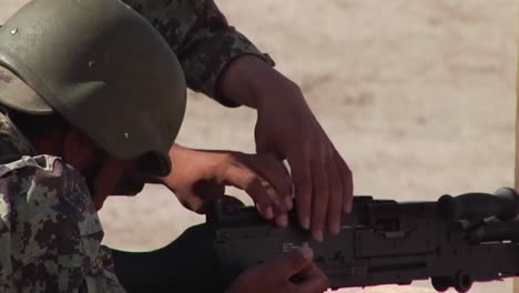 Afghan-Troops-Train-With-Us-Soldiers-Who-Teach-Them-How-To-Use-Advanced-Weapons