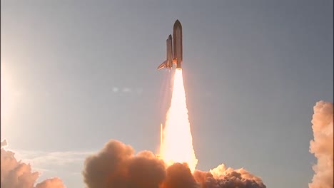 Das-Space-Shuttle-Hebt-Von-Seiner-Startrampe-Ab