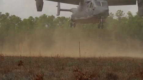 The-Osprey-Cv22-Helicopter-Lands-In-A-Field-1