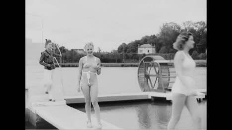 1938-French-Summer-Fashion