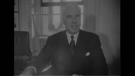 Archibald-Macleish-Da-Un-Discurso-En-La-Conferencia-De-Seguridad-De-San-Francisco-En-1945