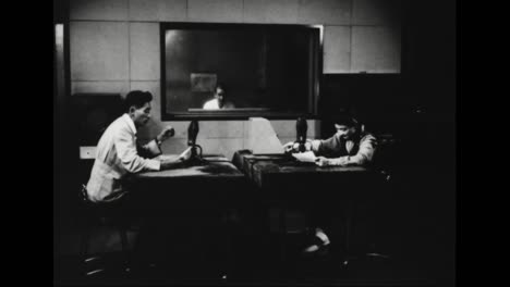 Eine-Radiosendung-Mit-Iva-Toguri-Aka-Tokyo-Rose-Im-Jahr-1945-1