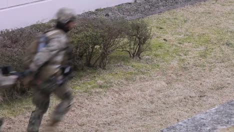 Marines-Conduct-A-Simulated-Raid-Of-A-Building