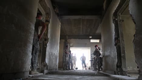 Us-Soldiers-Train-The-Iraqi-Army-In-Commando-Tactics-1