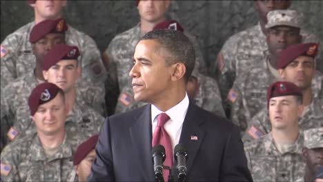 El-Presidente-Barack-Obama-Habla-Sobre-El-Fin-De-La-Guerra-En-Irak-9