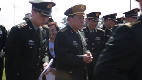 Funcionarios-Chinos-Inspeccionan-Equipo-Militar-Estadounidense-Dirigido-Por-El-Ministro-De-Defensa-Liang-Guanglie-Visita-Camp-Lejeune-Nc