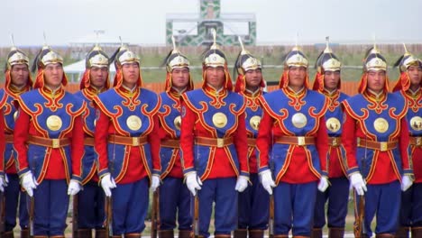 Exercise-Khaan-Quest-2013-Features-Us-Military-And-Good-Shots-Of-Mongolian-Lwarrios-In-Costumemeeting-In-Mongolia