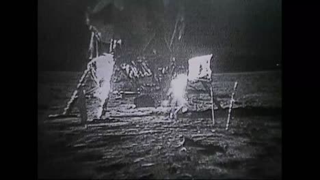 Astronautas-Del-Apolo-11-Caminan-Sobre-La-Luna