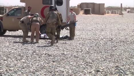 Us-Army-Flight-Medics-Train-Afghan-Air-Force-In-Medavac-Of-Two-Injured-Afghan-Fighters