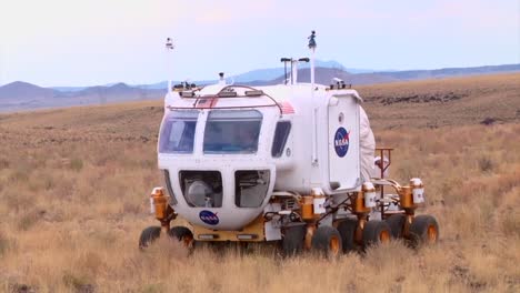 Los-Ingenieros-De-La-Nasa-Prueban-Nuevos-Rovers-Y-Vehículos-Lunares-En-El-Desierto-De-Arizona-Americano-1