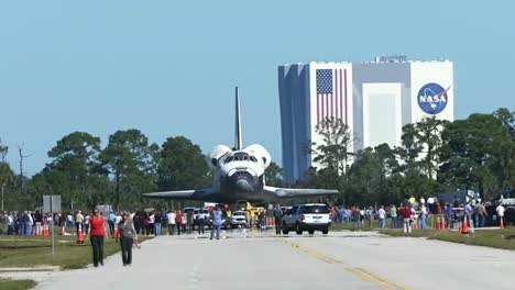 El-Transbordador-Espacial-Atlantis-Se-Transportó-Por-Tierra-En-2012-3