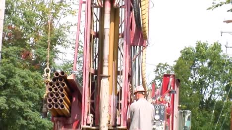 A-Geothermal-Drill-Rig-At-Work-2