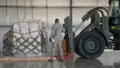 California-National-Guard-Sends-Covid19-Coronavirus-Ventilators-To-New-York-During-The-Epidemic-Crisis-1