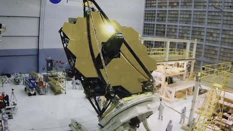Live-Action-And-Animation-Of-the-James-Webb-Espacio-Telescope-Assembly-And-Mission