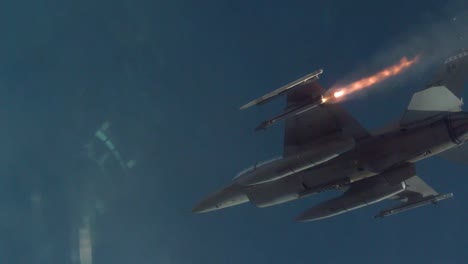 Un-Misil-Sidewinder-Aim9x-Disparado-Por-Un-Halcón-De-Combate-F16-De-La-Fuerza-Aérea-En-La-Base-De-La-Fuerza-Aérea-De-Holloman-Nuevo-México