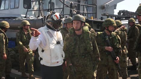 Us-Marines-And-Japanese-Soldiers-Conduct-Amphibious-Assault-Training-Exercises-From-A-Ship-In-the-Phillipine-Sea