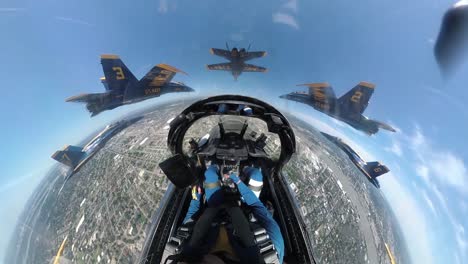 Antenne-Aus-Dem-Cockpit-Eines-Marineblauen-Engels,-Der-In-Formation-Zu-Ehren-Von-Covid-19-Respondern-New-Orleans-La-1-Fliegt