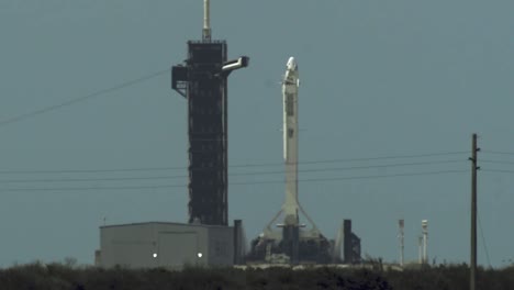 Nasa-Y-Espacio-X-Demo-2-Lanzan-Estadounidenses-Al-Espacio-Desde-La-Estación-De-La-Fuerza-Aérea-De-Cabo-Cañaveral-Florida-2