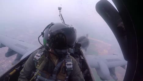 B-Roll-Desde-La-Cabina-De-Un-A10-Thunderbolt-The-Warthog-Es-Una-Armadura-Matando-Closeair-Apoyo-Jet-Fighter-Corea-Del-Sur-3