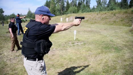 Us-Military-Police-And-German-Police-At-A-Friendship-Shooting-Exercise-7th-Army-Training-Center-Grafenwoehr-Germany-2