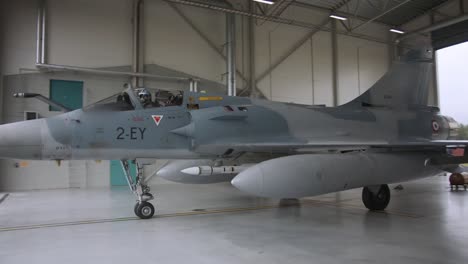 Französische-Luftwaffe-Mirage-2000-Kampfflugzeuge-Fliegen-Zur-Unterstützung-Der-Nato-Air-Policing-Missionen-In-Estland-2