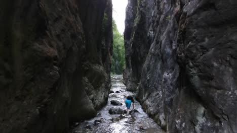 Trekking-Sport-Canyon-Fluss