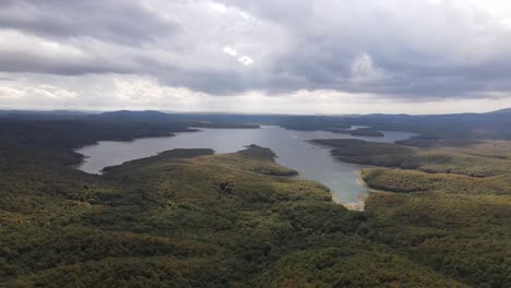Lago-Bosque-Natural