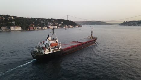Barco-De-Transporte-Marítimo-4