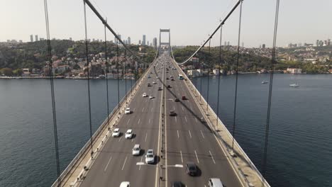 Puente-Del-Bósforo-De-Estambul-1