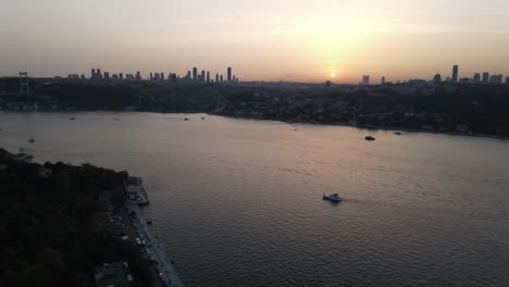 Istanbul-Bosporus-Sonnenuntergang