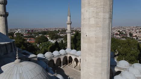 Minarete-Islámico-De-La-Mezquita-De-Suleymaniye