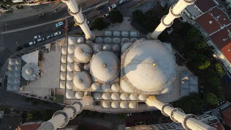 Luftaufnahme-Der-Kuppel-Der-Islamischen-Moschee