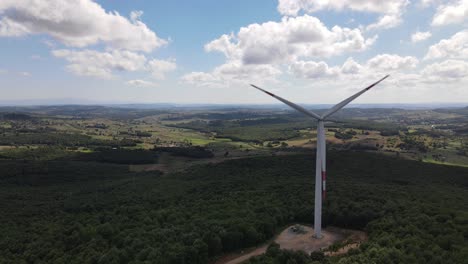 Luftbild-Windturbine-Rotierende-Windmühlen-1