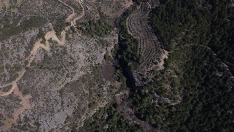 Drone-Vista-De-Tierras-De-Cultivo-En-El-Valle-1