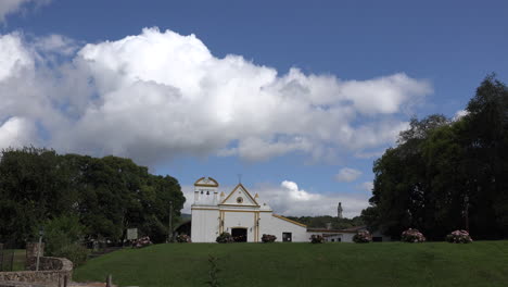 Argentinien-Wolke-über-Der-Kirche-Above