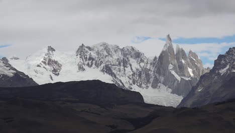 Argentina-Mañana-Vista-Del-Cerro-Torre