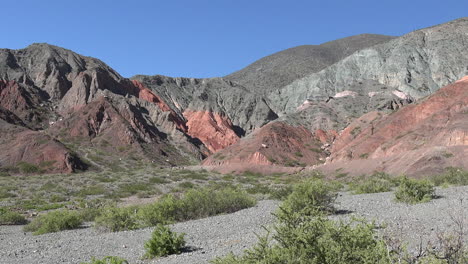 Argentina-view-back-of-seven-colored-hill-pan