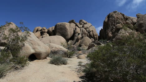 Parque-Nacional-Joshua-Tree,-California,-Vista-De-Rocas-Desordenadas