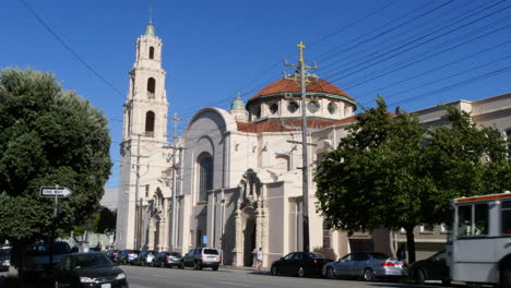 San-Francisco-Kalifornien-Mission-Dolores-Basilika-Und-Verkehr